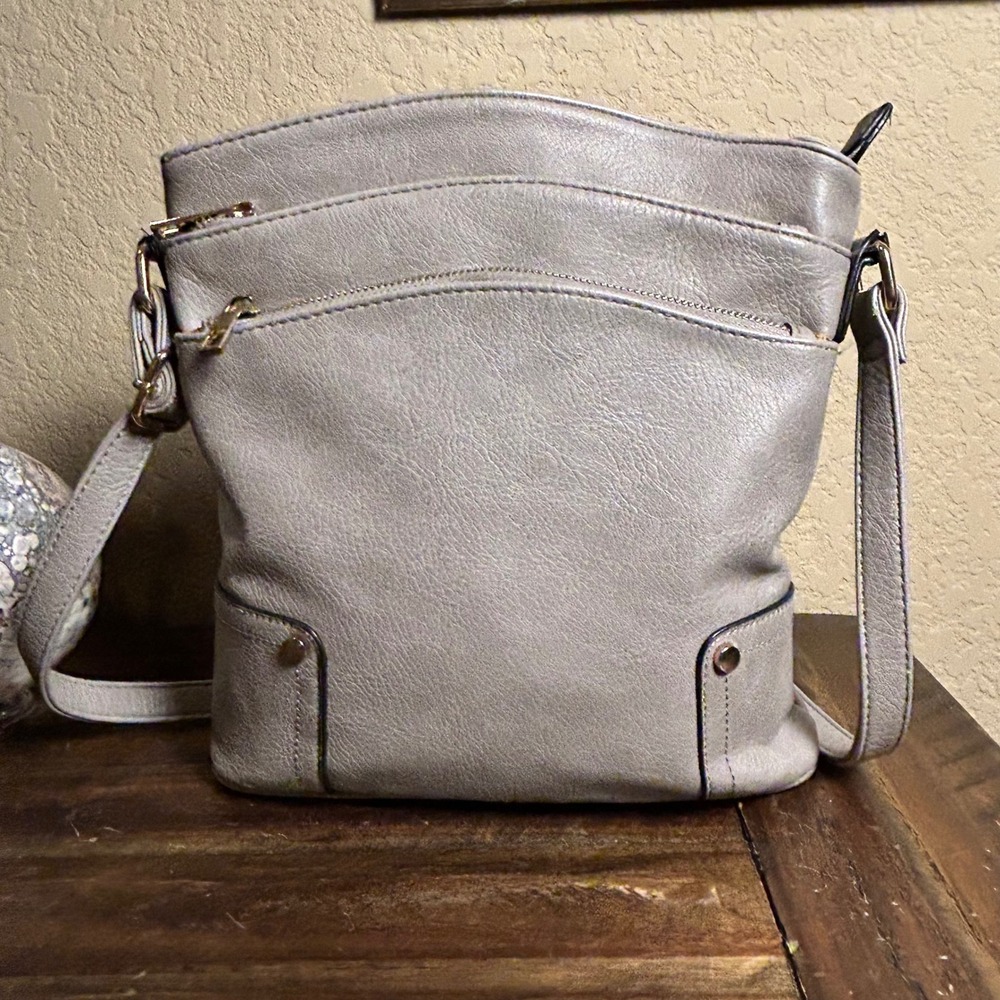 Alyssa‎ Gray Faux Leather Crossbody, Dual Zips, Ornate Lining, 20" Strap